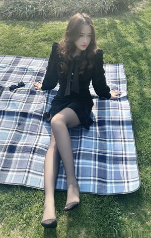 一个人看日本动漫片BD